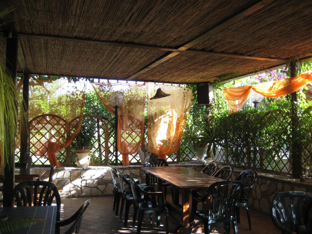 Oasi Del Lago Regalbuto Ngoại thất bức ảnh