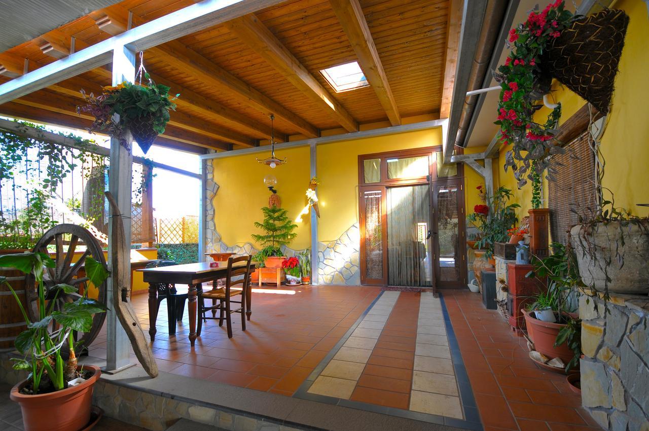 Oasi Del Lago Regalbuto Ngoại thất bức ảnh