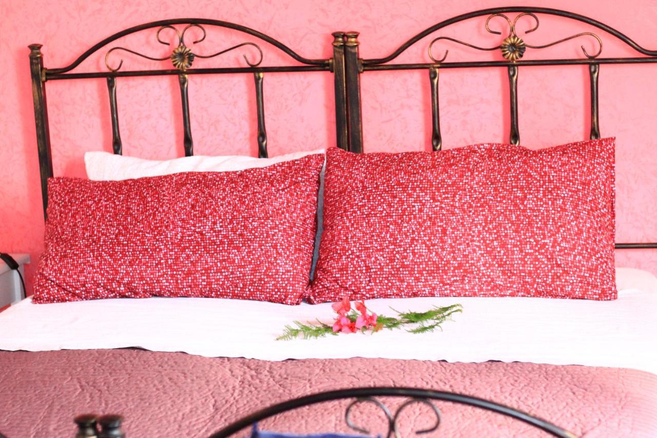 Oasi Del Lago Regalbuto Ngoại thất bức ảnh