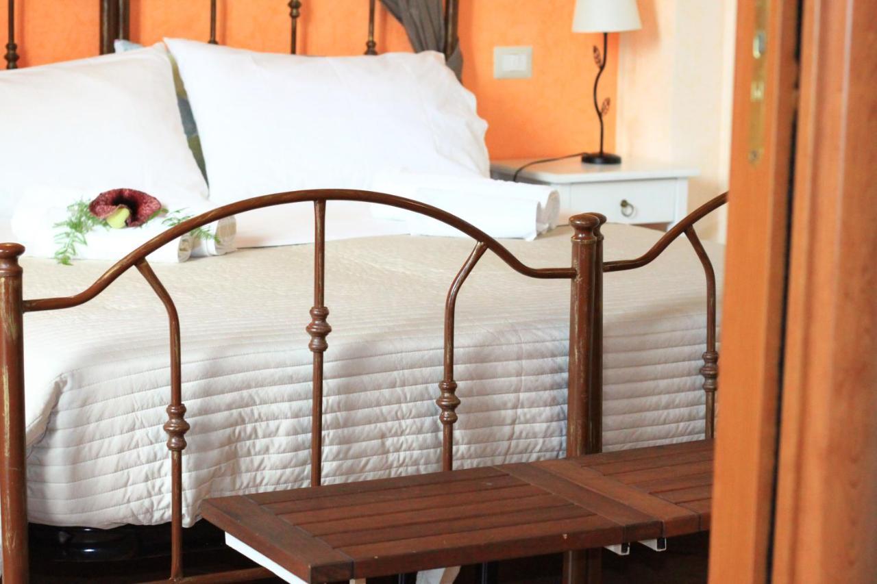 Oasi Del Lago Regalbuto Ngoại thất bức ảnh
